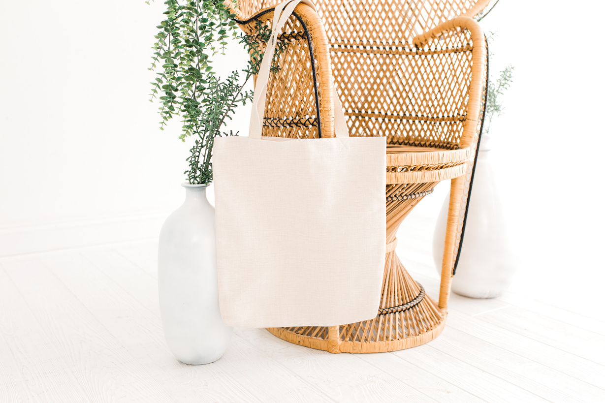 Woven Chair with Tote Bag
